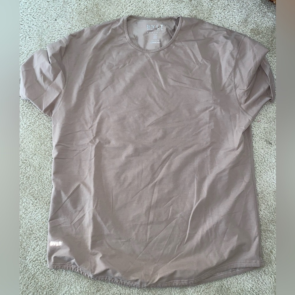 BYLT SHORT SLEEVE SHIRT. Premium basic, drop cut. Never worn